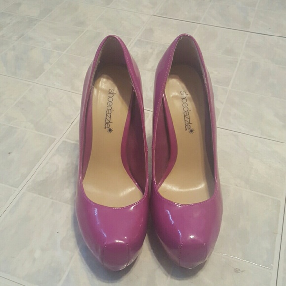 High Heel Shoes - Picture 2 of 4