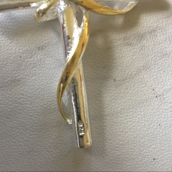 SALE🌷Silver Cross🌷 - Picture 4 of 6