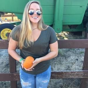 Meet your Posher, Marissa