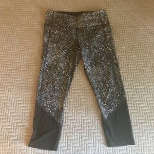 Lululemon mesh accent leggings