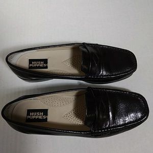 Hush Puppies Black Leather Penny Loafers Size 6M