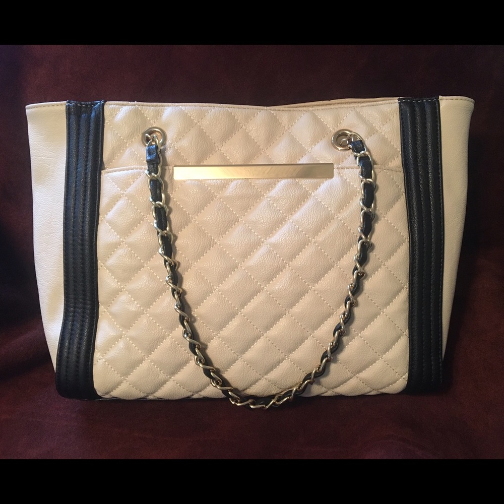 💥Aldo Gold Chain Quilted Tote Bag💥