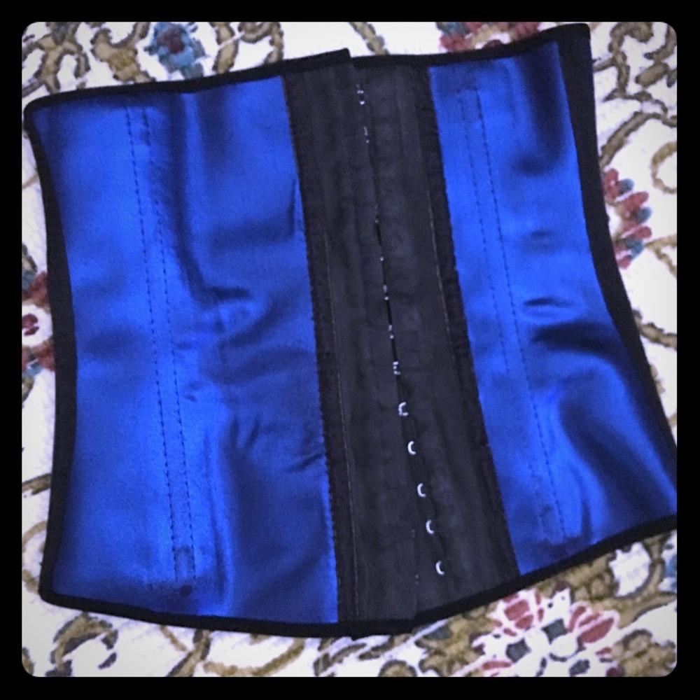 Ann chery metallic edition waist trainer