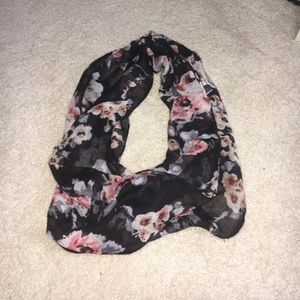 Rose scarf