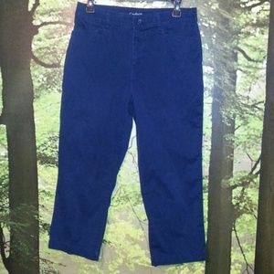 **SOLD** Croft & Barrow stretch capri's
