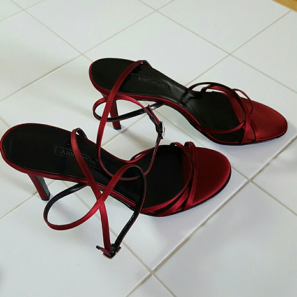 Gorgeous Ann Taylor heels