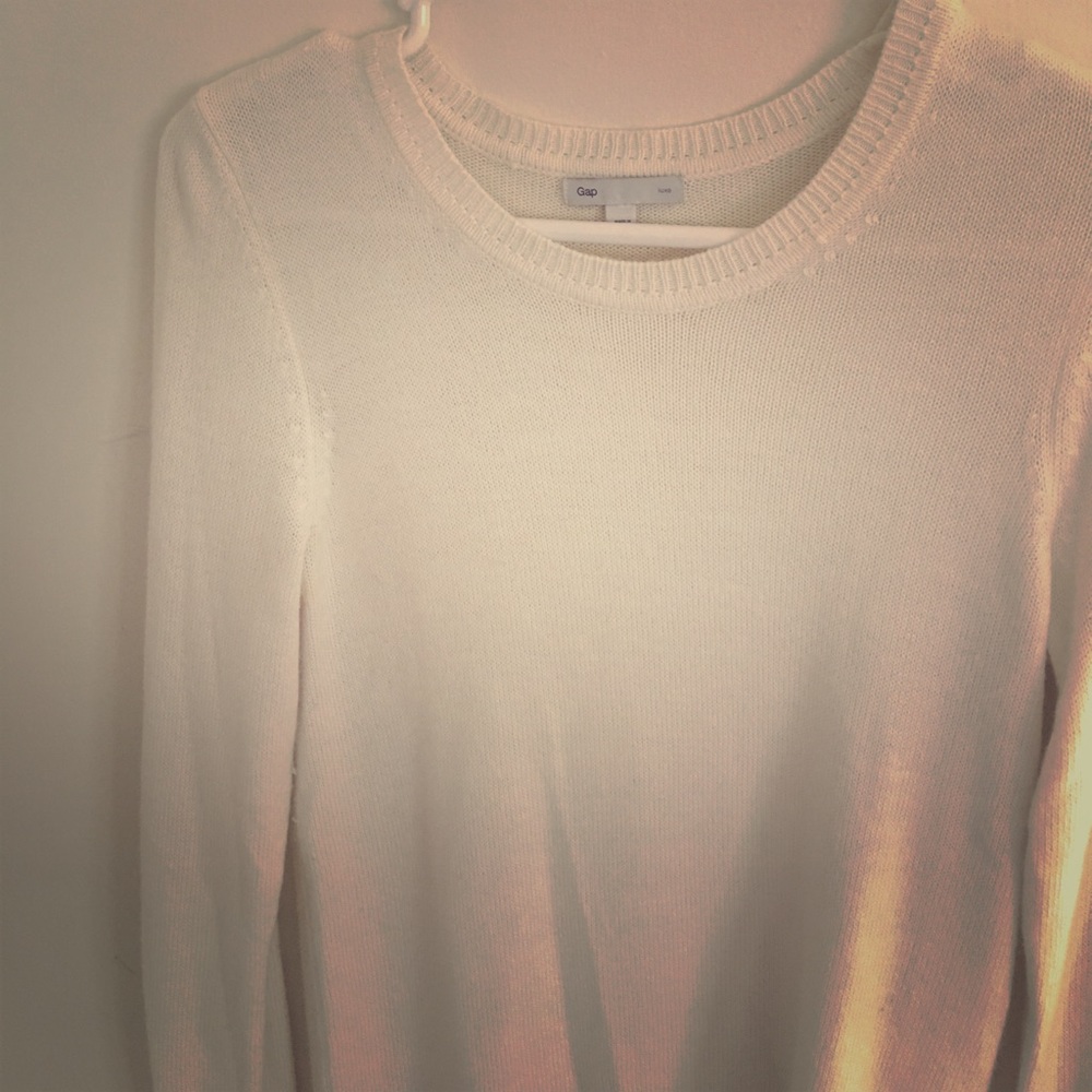 Long sleeve soft sweater
