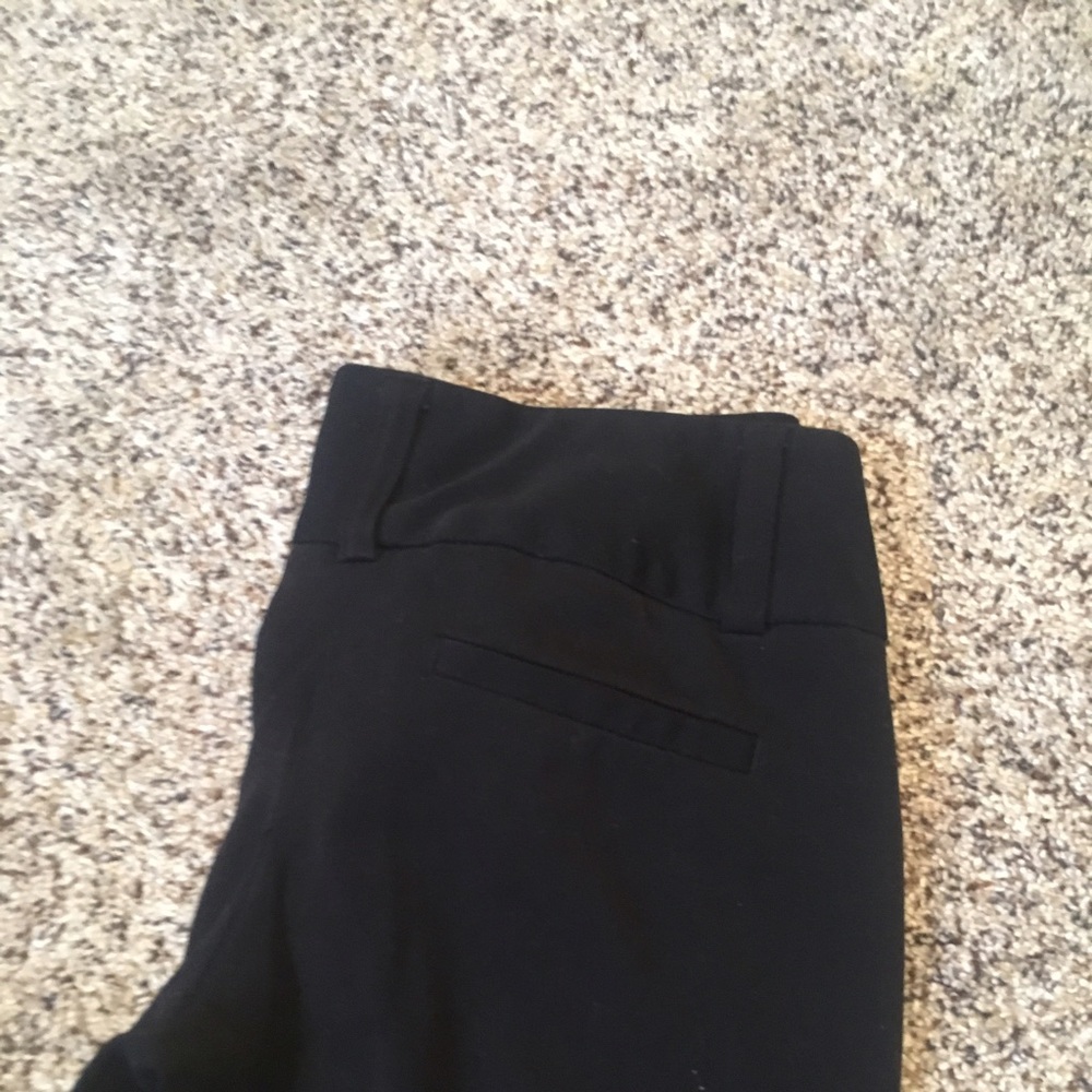 Maurice's 3/4 short black pants