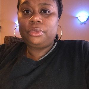 Meet your Posher, Latoya