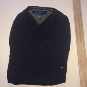 Black Tommy Hilfiger sweater