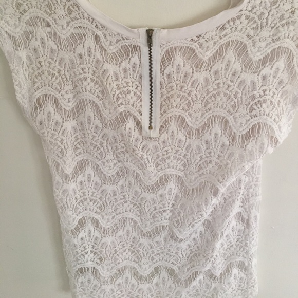 Lace top - Picture 3 of 3