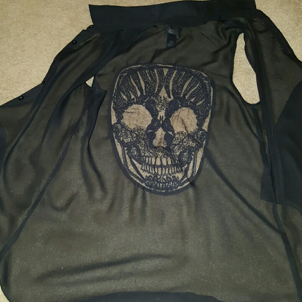 sleeveless sheer skull button up