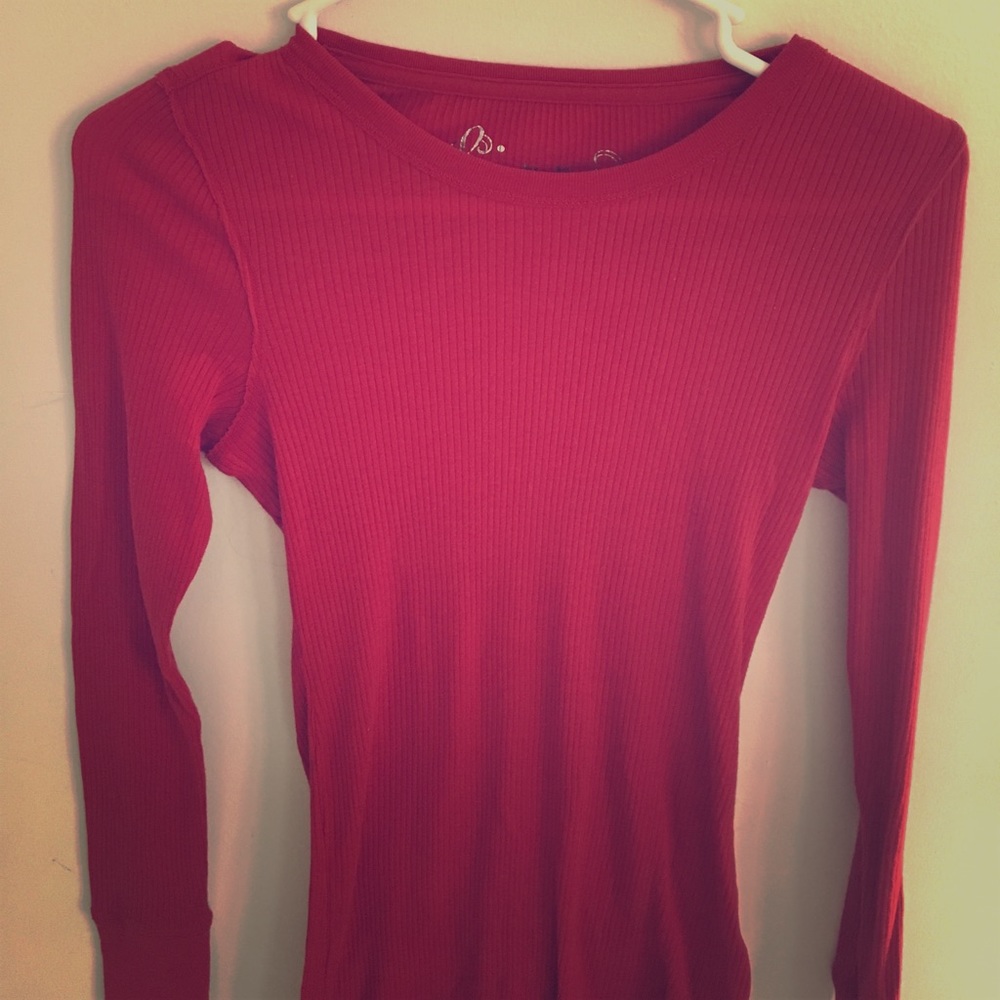 Long sleeve red shirt
