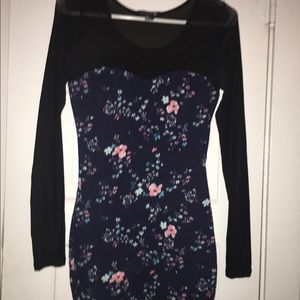 Mash sleeves with flower print body dress.