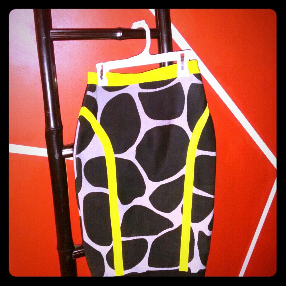 Bodycon strecth pencil skirt