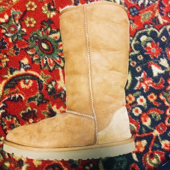 Tall UGG Boots - Picture 1 of 3