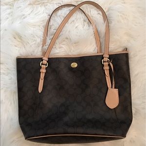 Authentic coach shoulder bag