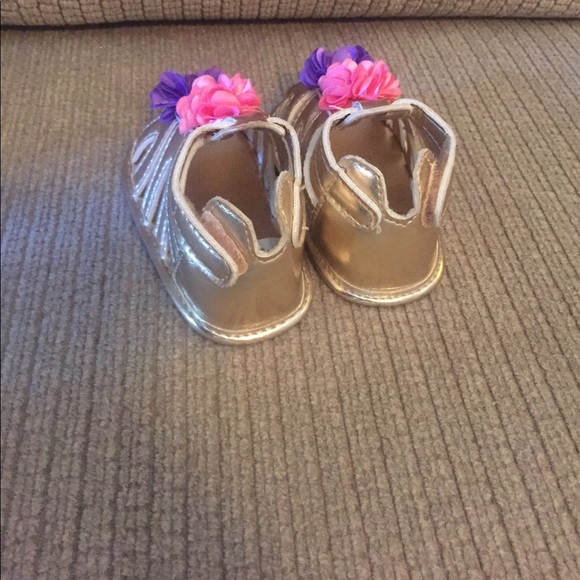 Infant sandals - Picture 2 of 3