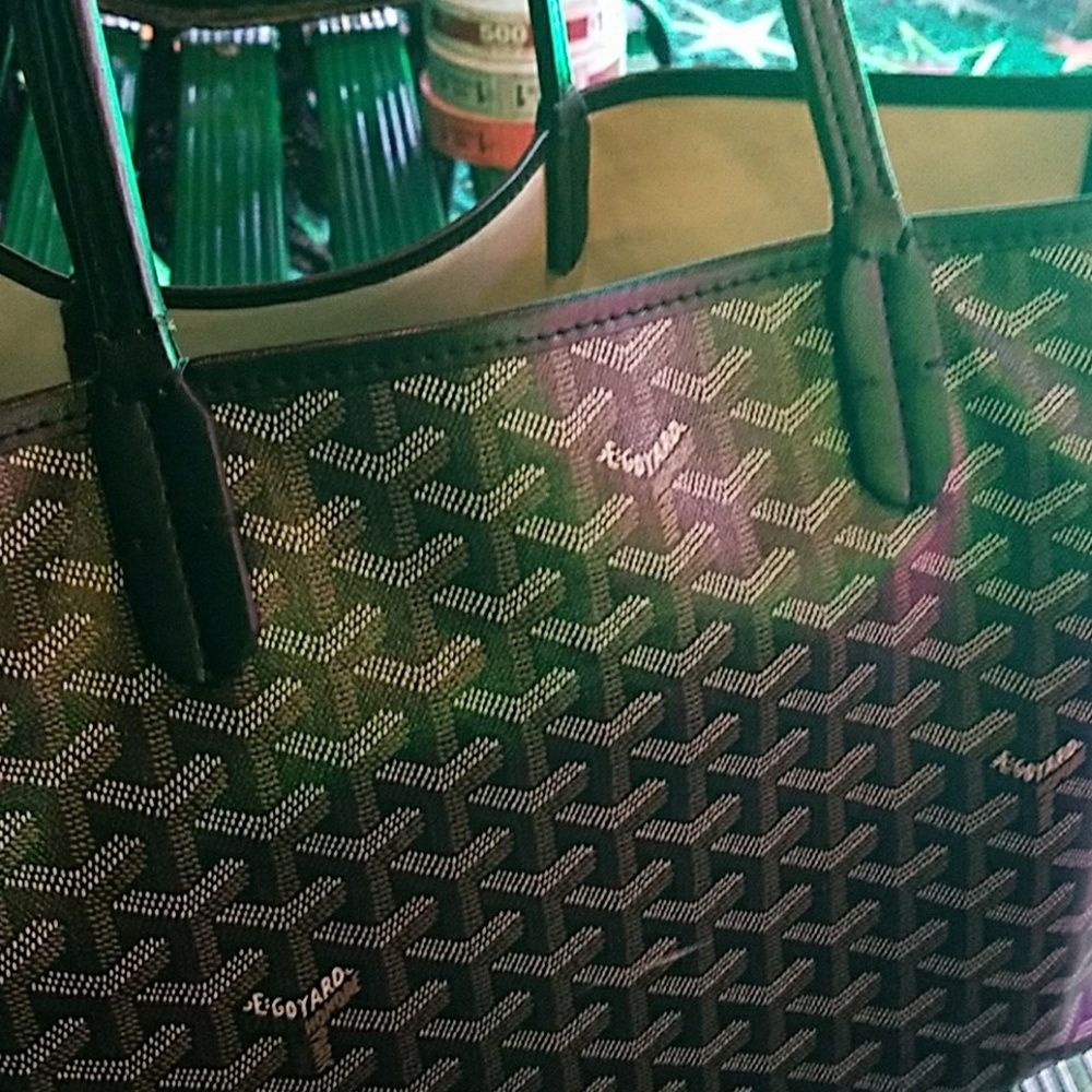 Meet your Posher, Samara