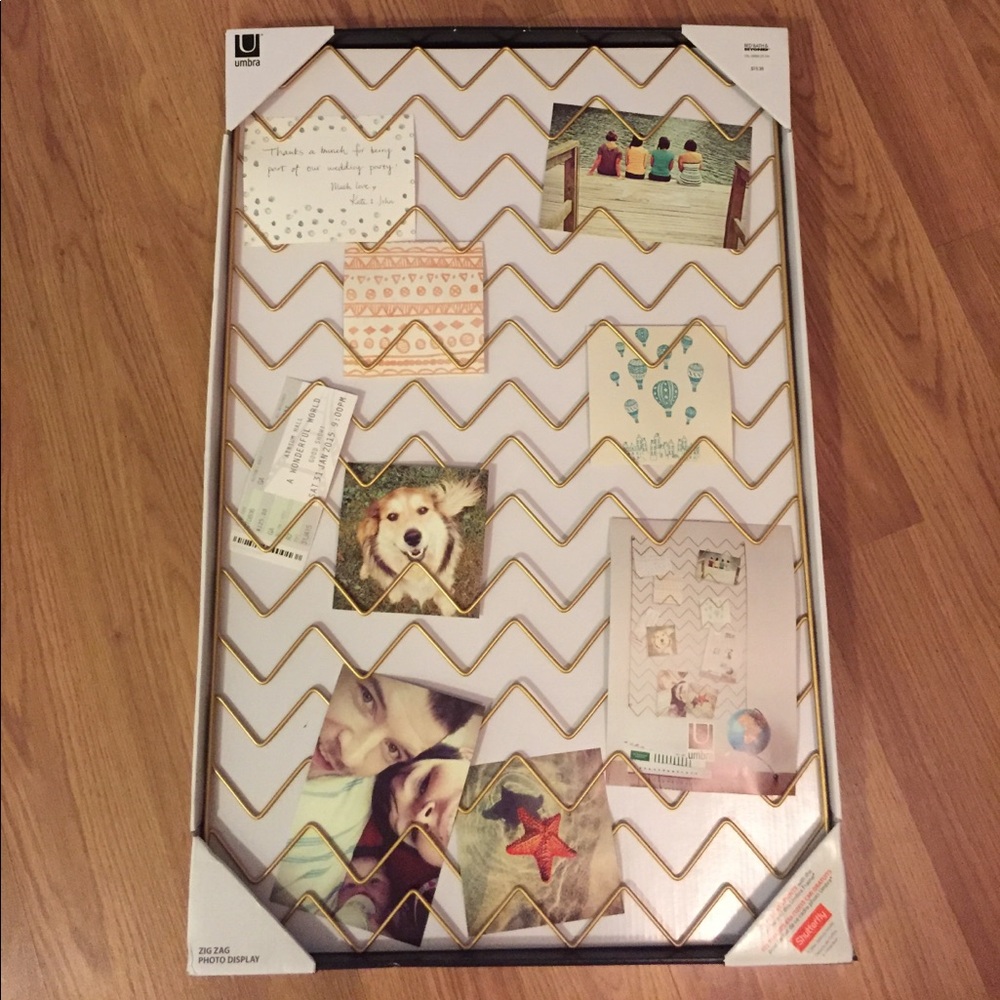 NWOT GOLD CHEVRON WALL DECOR