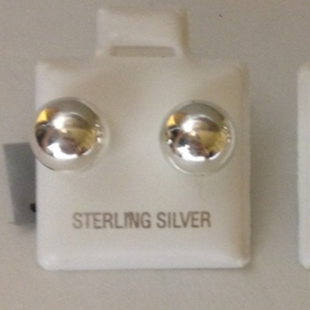 🚨CLOSING SALE🚨925 Sterling Silver Ball earring