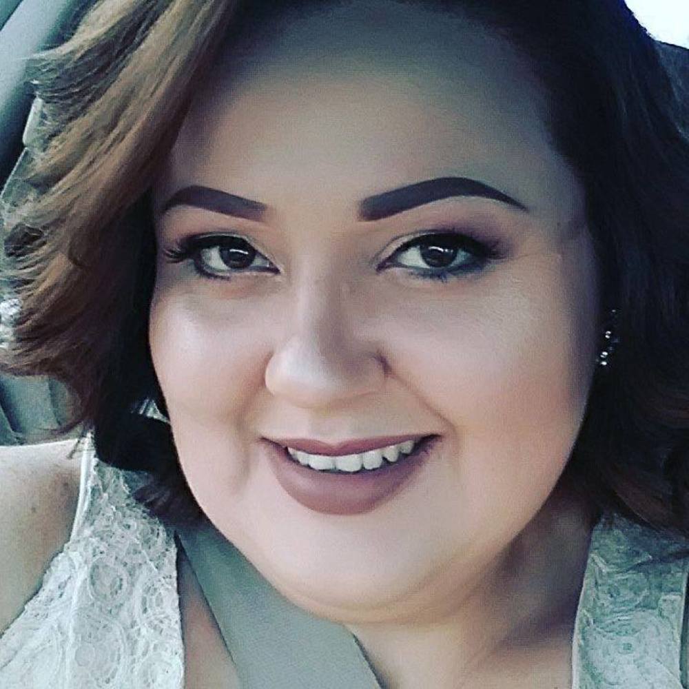 Meet your Posher, Elena