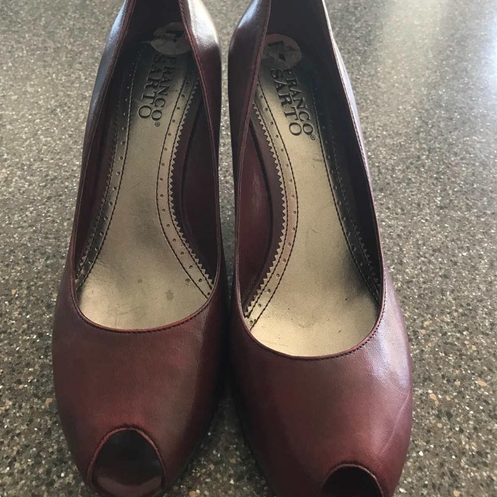 Red wedge Franco sarto