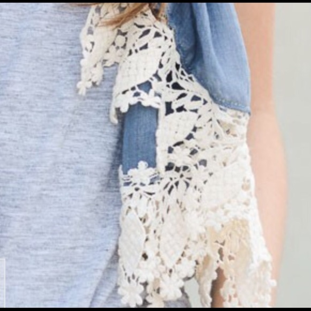 The Cecilia Scarf - Picture 3 of 4