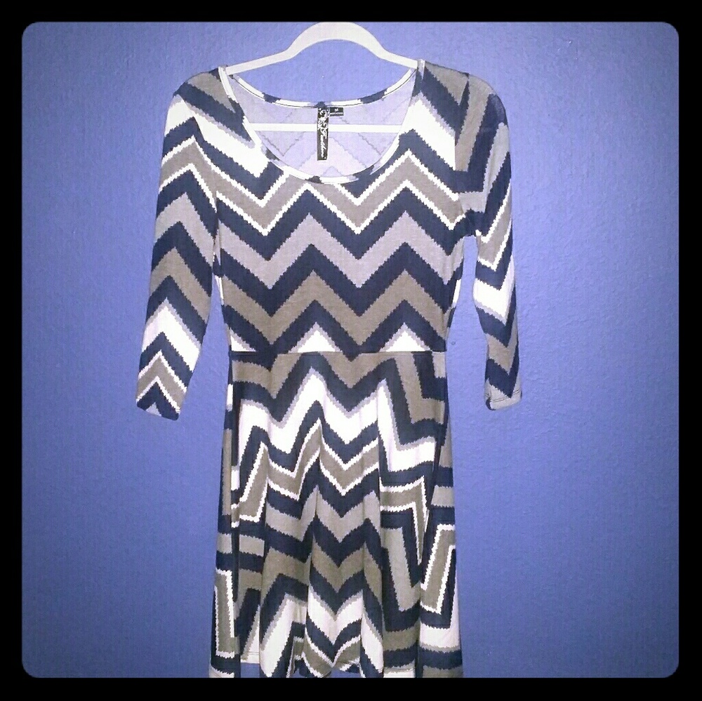 M Blue/Grey/White Chevron Skater dress