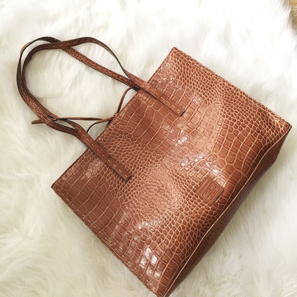 Liz Claiborne Handbags - Liz Claiborne tote bag