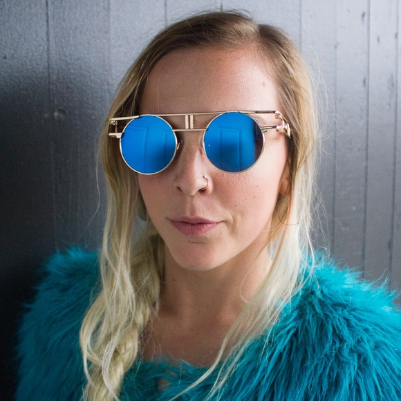 Last! Turquoise Mirror Aviator Sunnies - Picture 2 of 4
