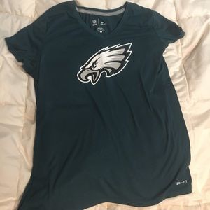 NWOT NIKE Eagles tee