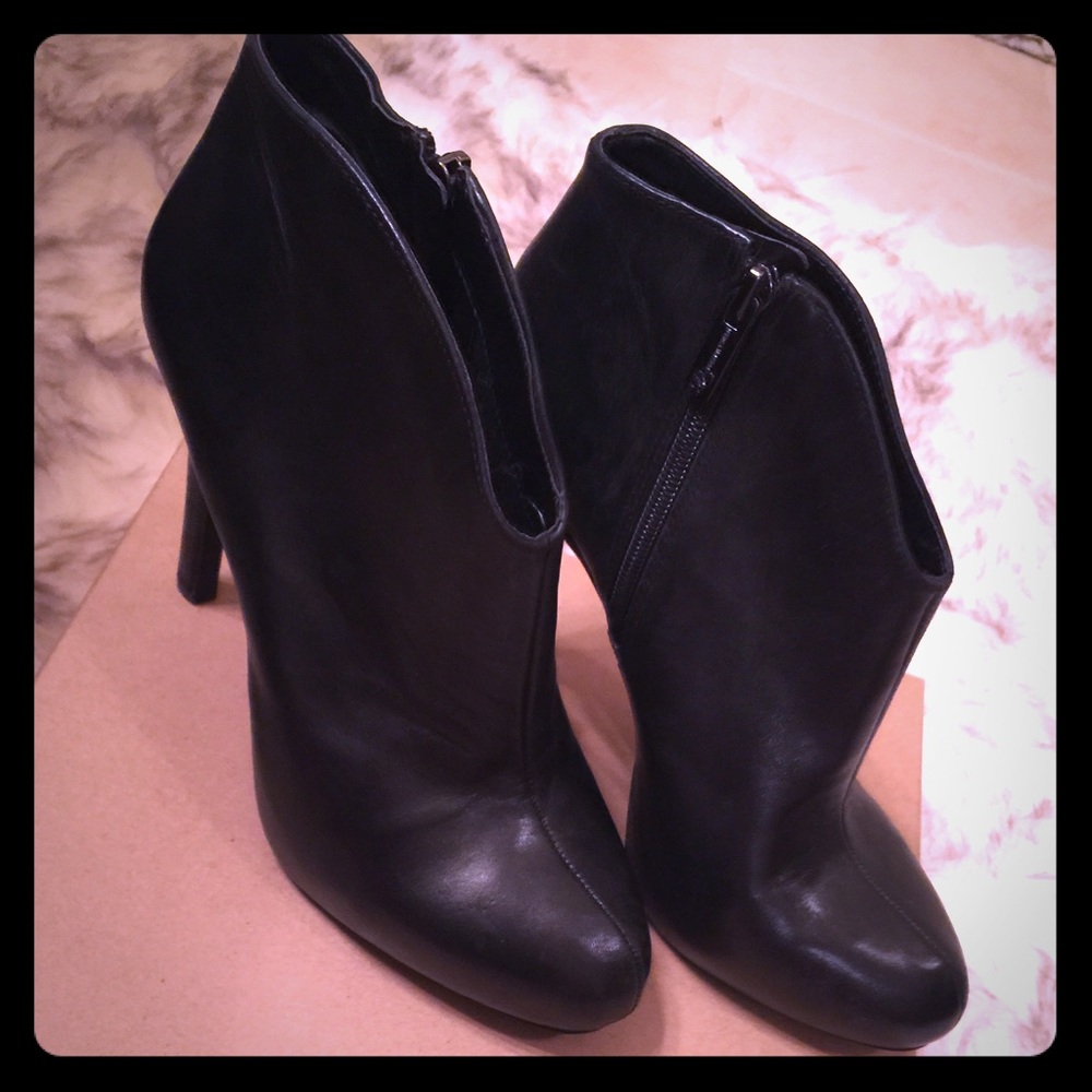 Jessica Simpson booties