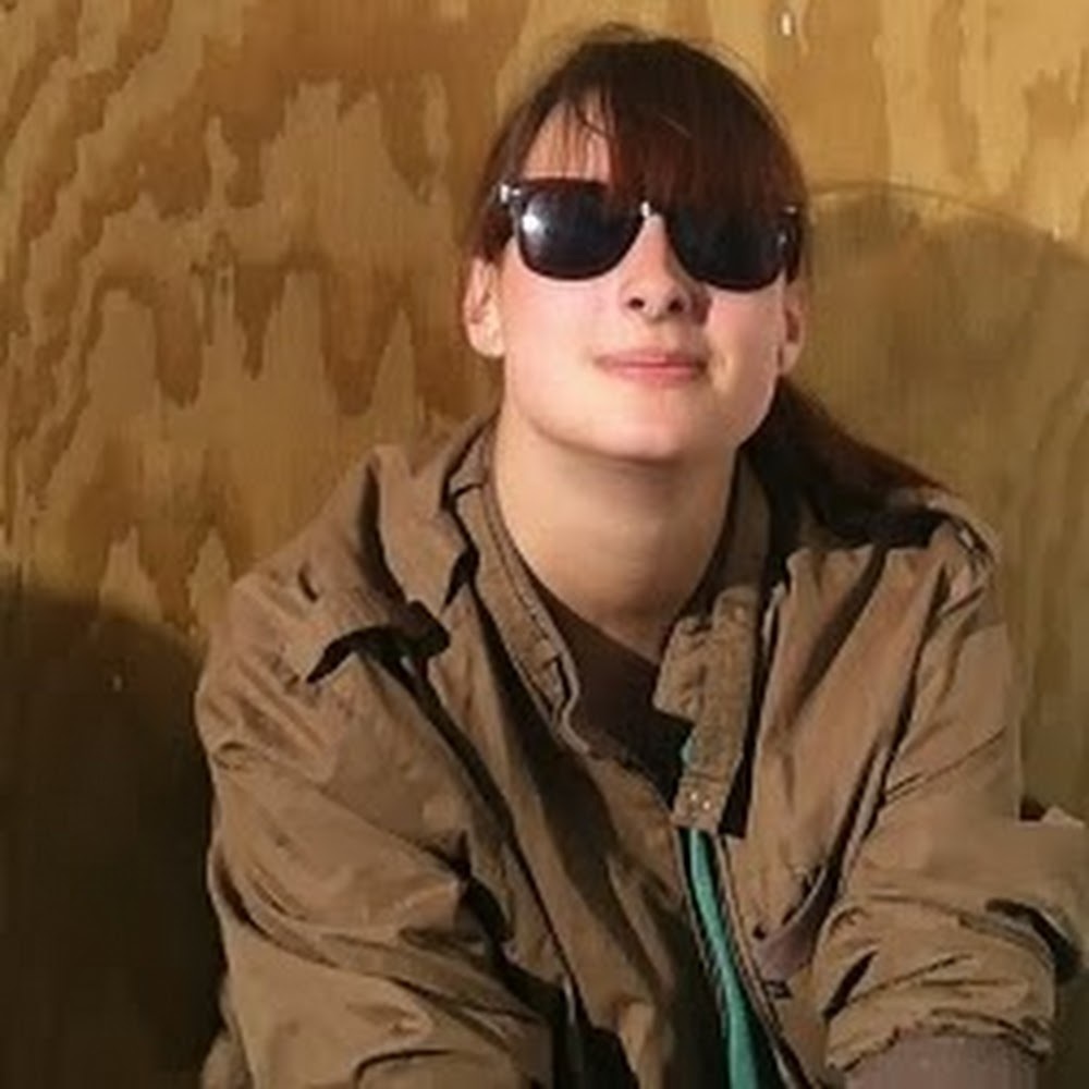 Meet your Posher, Ellen