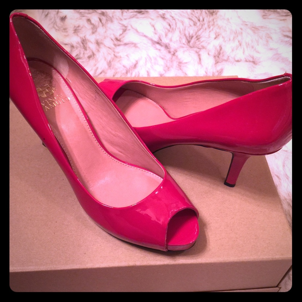 Vince Camuto peep toes