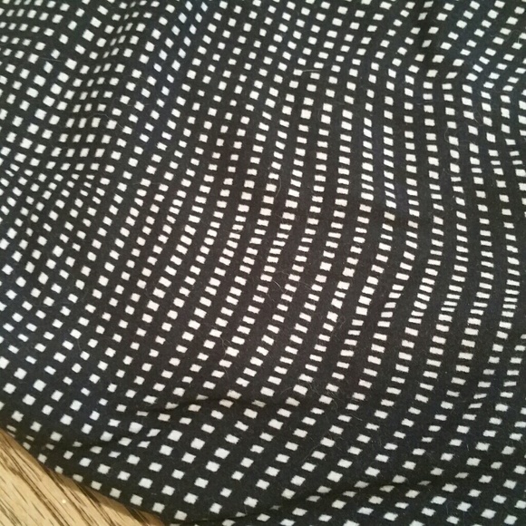 Black and white TC lularoe leggings - Picture 3 of 3