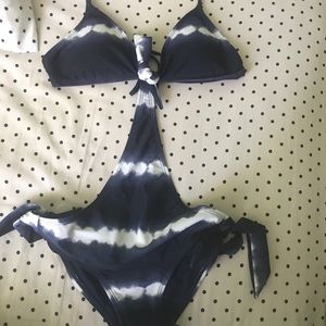 Aerie cut out one piece