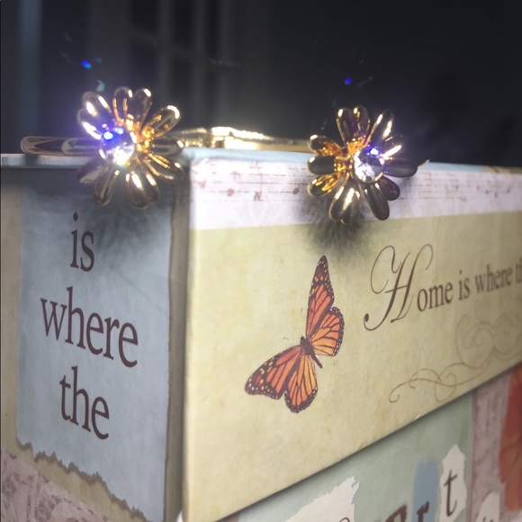 Kate Spade Daisy Cuff NWT - Picture 2 of 5