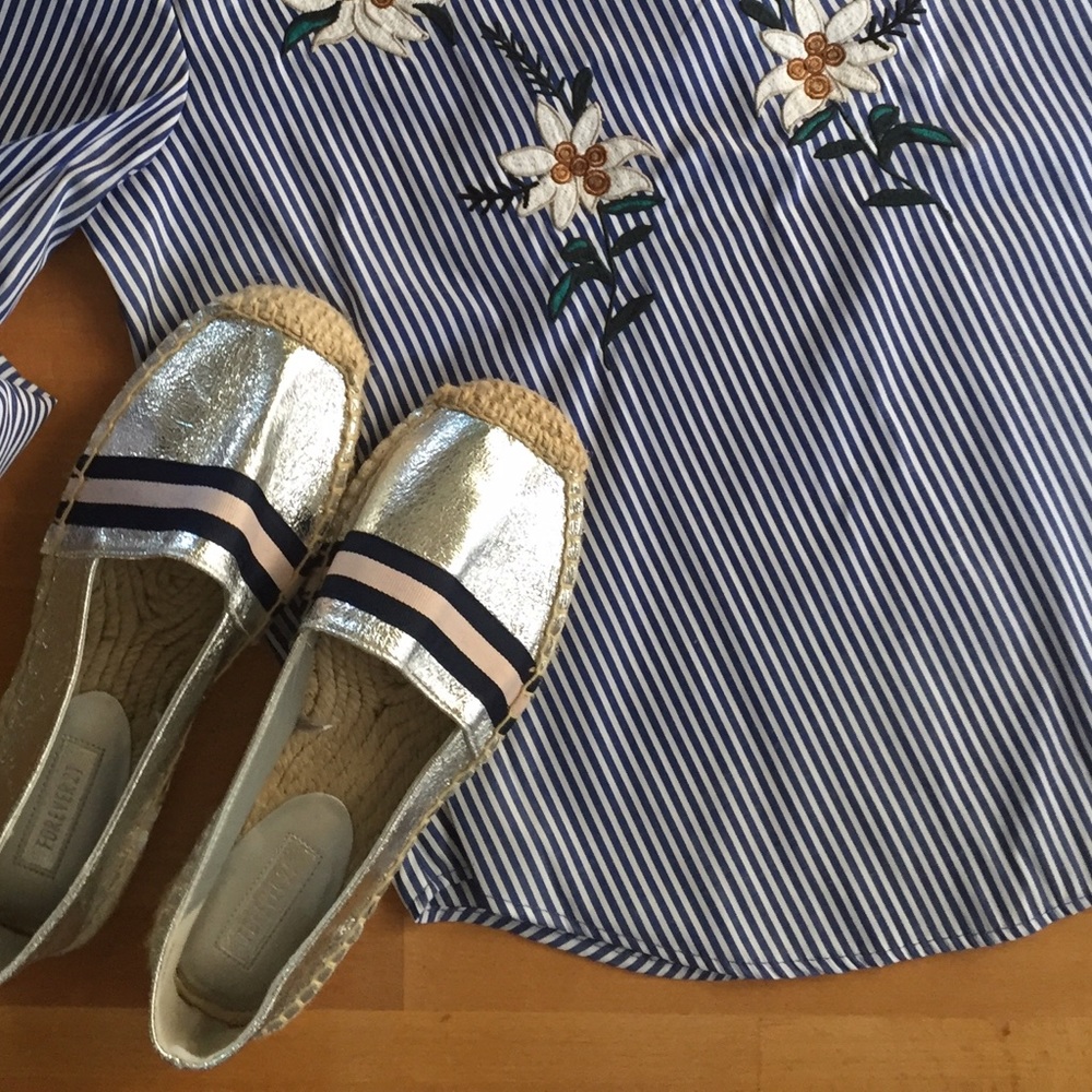 Embroidered striped Blouse - Picture 3 of 4