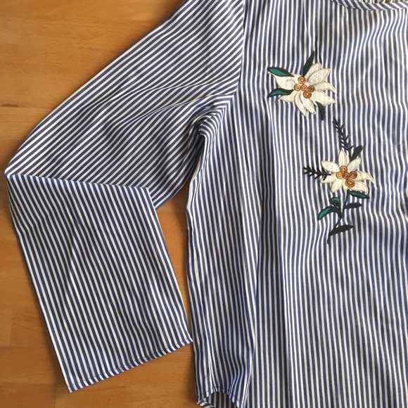Embroidered striped Blouse - Picture 2 of 4