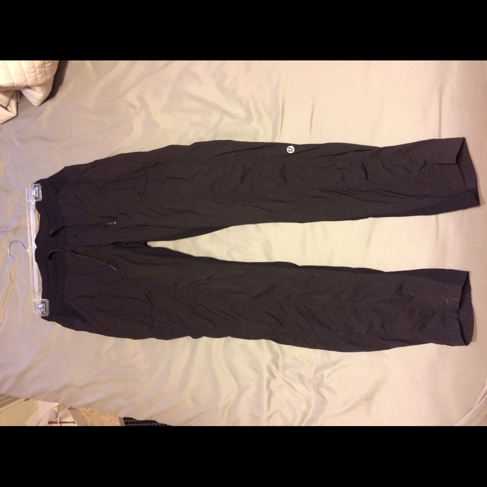 Lululemon Capri Pants
