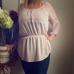 Peach lace Maurices XL blouse