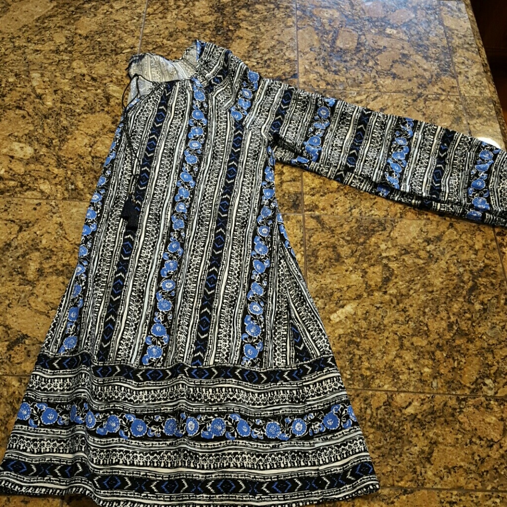 Express long sleeve shift dress