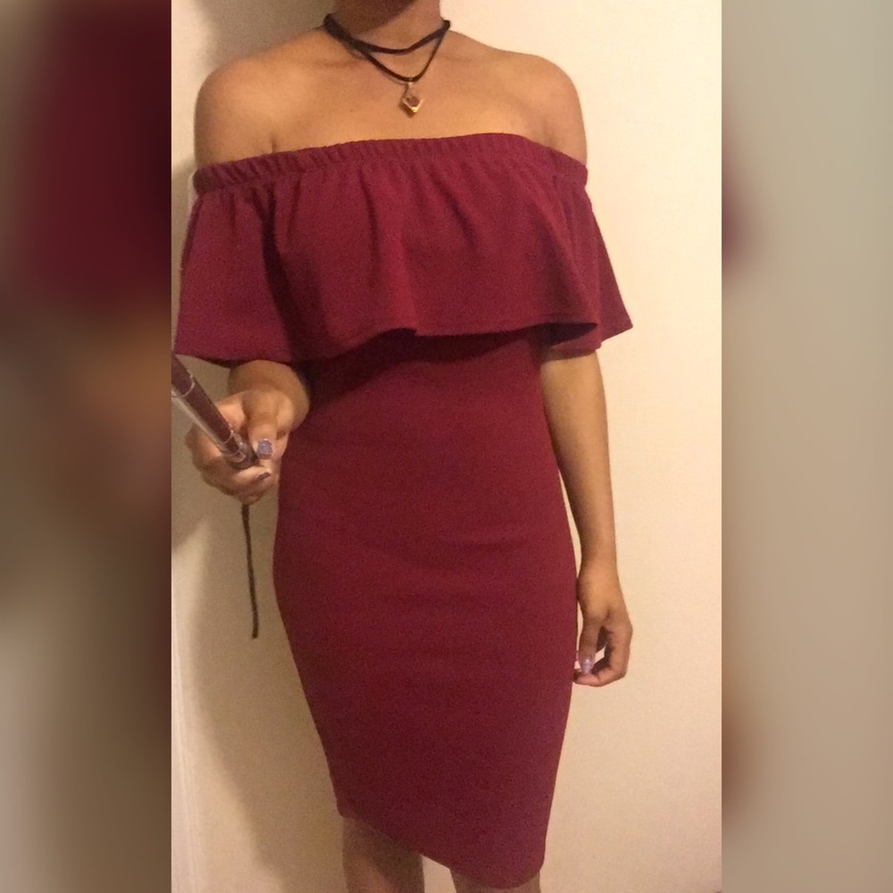🎉Final drop price🎉Off shoulder dress w/choker
