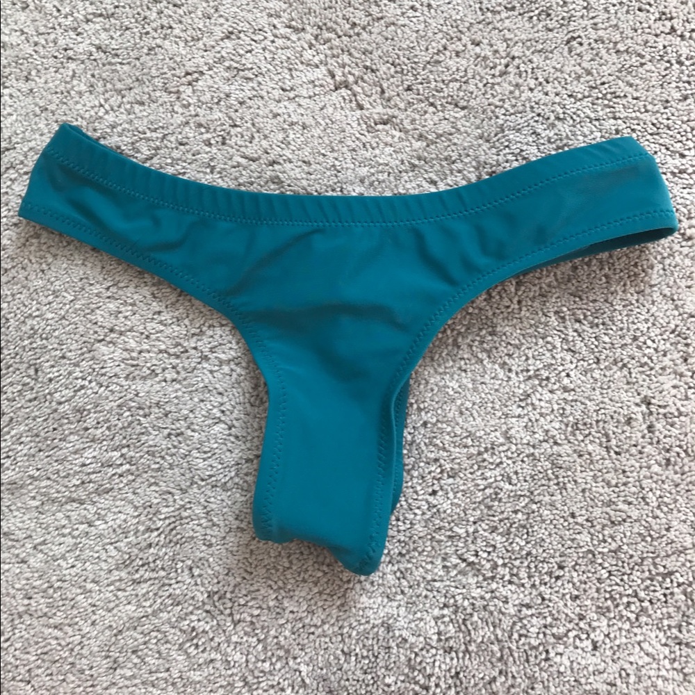 Volcom super cheeky bottoms