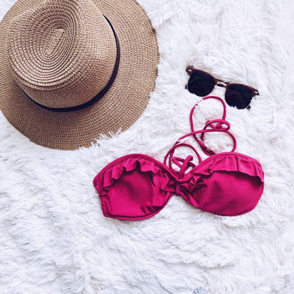 Pink Padded Bikini Top 👙