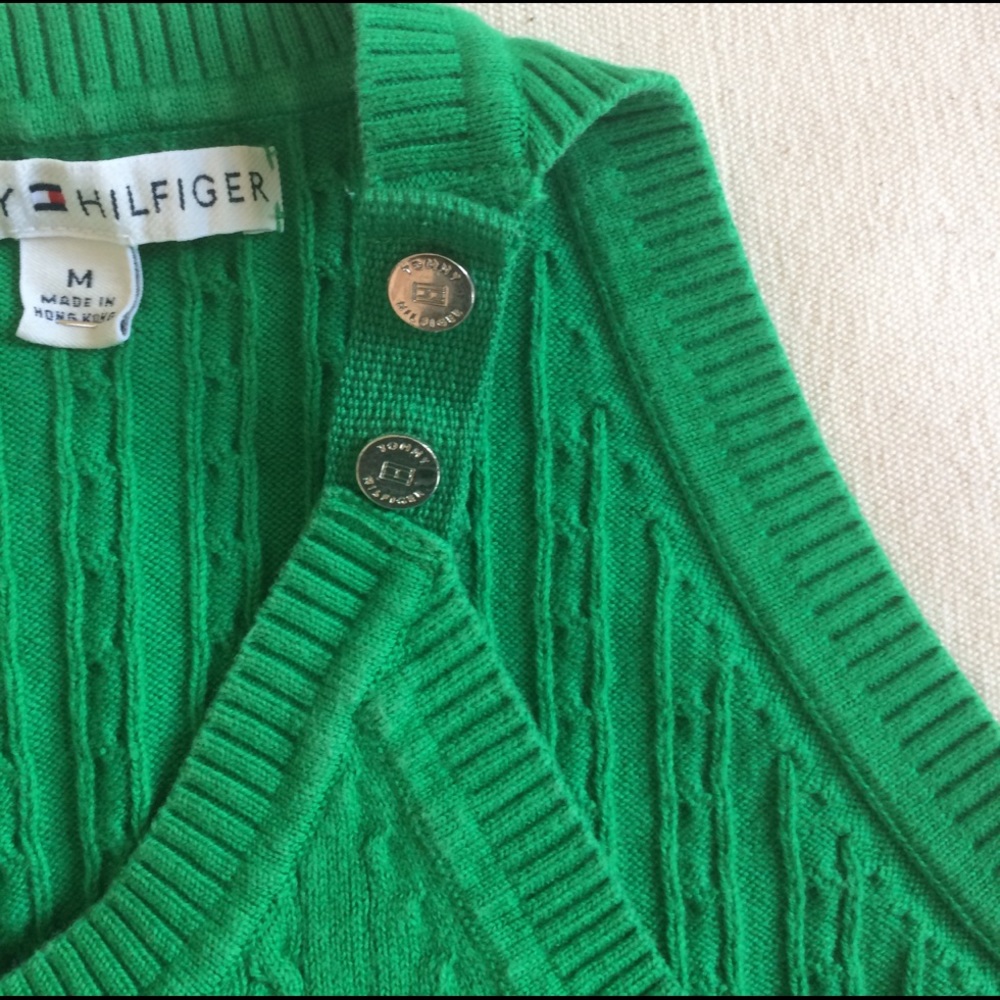 EUC  TOMMY HILFIGER KNIT TOP