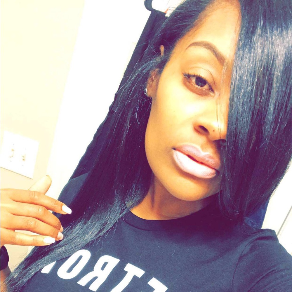 Meet your Posher, Candice