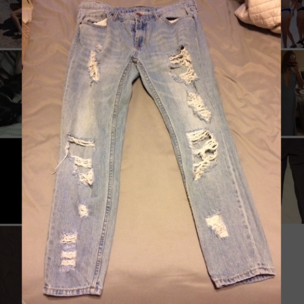 BDG Ripped Denim Boyfriend Jeans