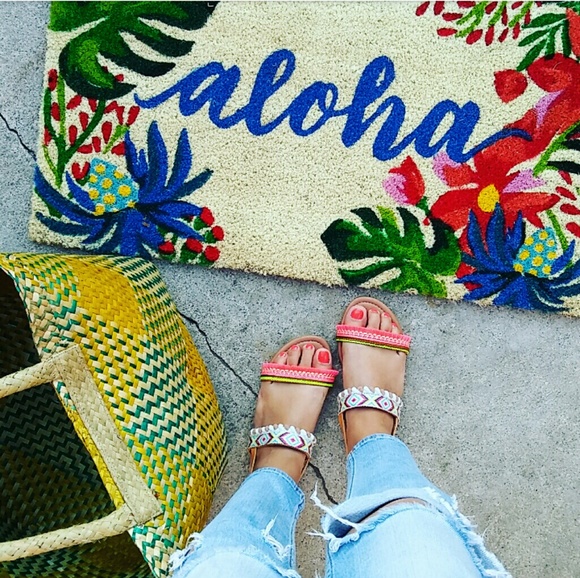 //The Adriana// Camel Aztec print Sandal - Picture 2 of 7